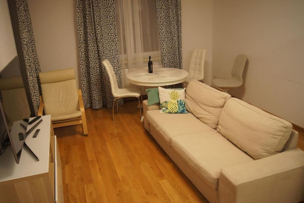 Cichy, Nowoczesny, Komfortowy Przy Galerii Mokotow Apartment Warsaw Luaran gambar