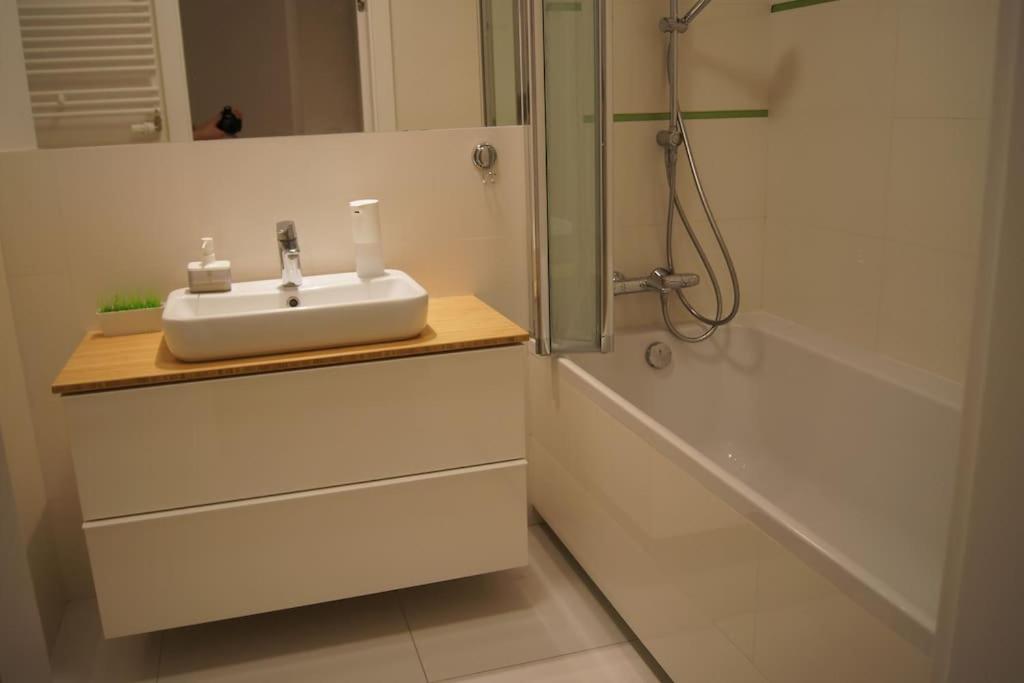 Cichy, Nowoczesny, Komfortowy Przy Galerii Mokotow Apartment Warsaw Luaran gambar