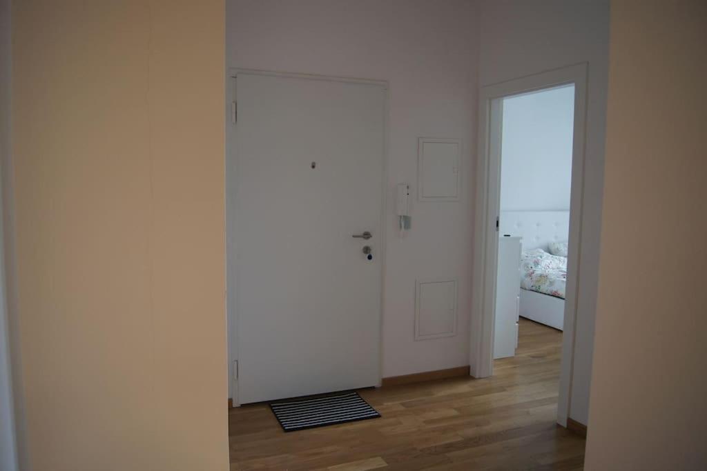 Cichy, Nowoczesny, Komfortowy Przy Galerii Mokotow Apartment Warsaw Luaran gambar